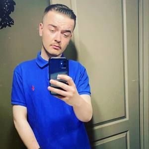 Meet your Posher, Chase